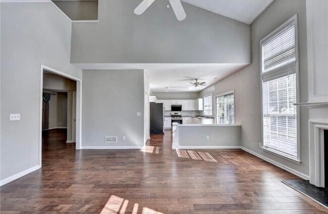 Building Photo - 300 Treyford Ct