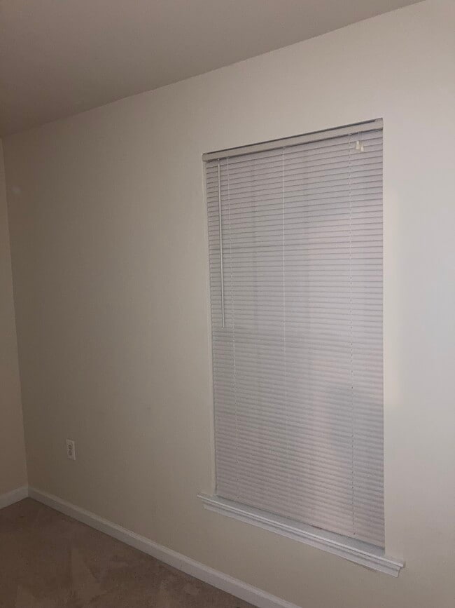 Building Photo - 4811 Waltonshire Cir