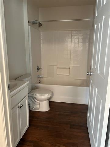 Building Photo - 914 Irma St