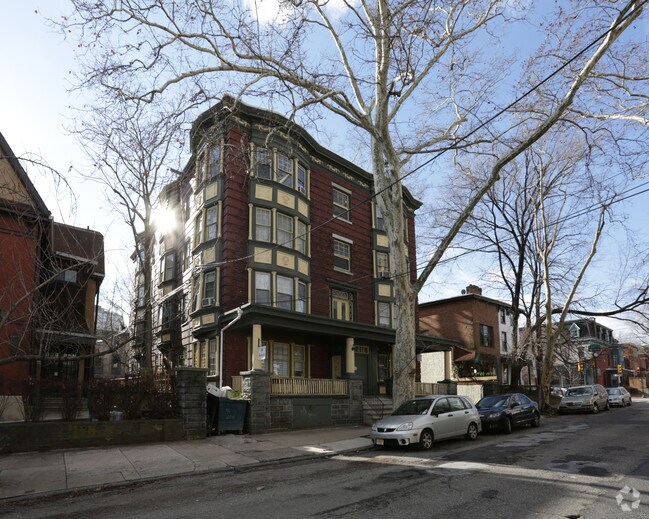 Primary Photo - 3312 Hamilton Street