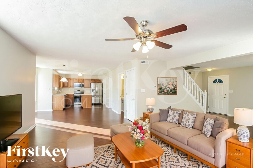 Building Photo - 14982 Deer Trail Dr