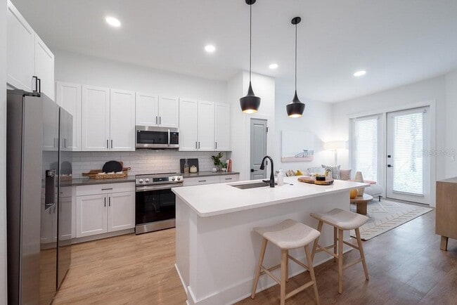 Building Photo - 11929 Pioneers Way