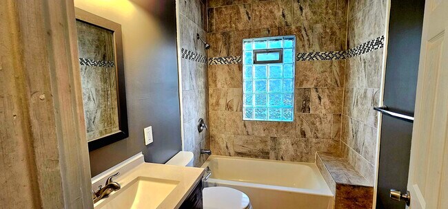 Building Photo - 1345 W 65th St