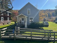 Building Photo - Single Family Three Bedroom Home