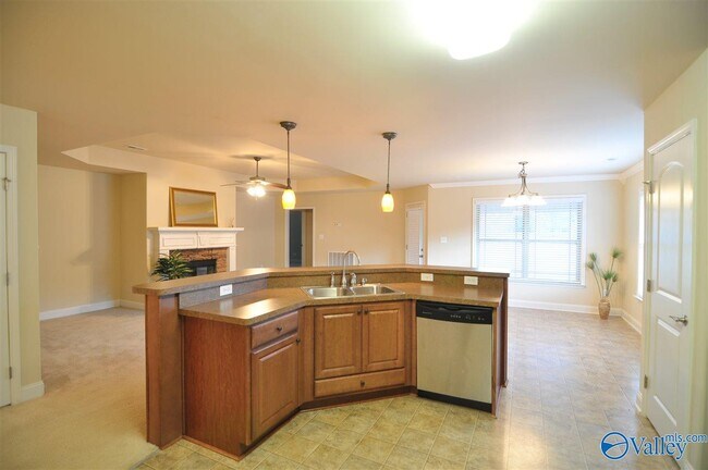 Building Photo - 276 Village Springs Dr
