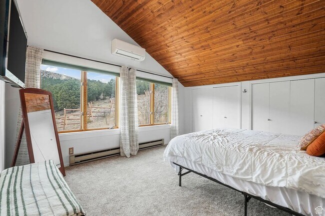 Building Photo - Scenic Mountain View Rental Minutes from Shopping & Trails!