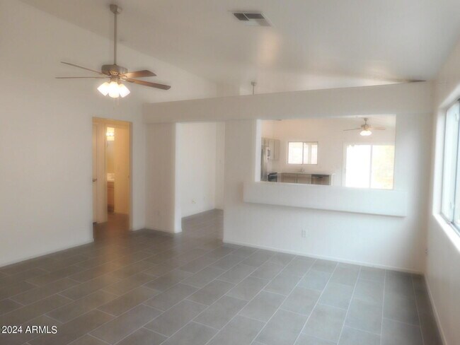 Building Photo - 2874 W Muriel Dr