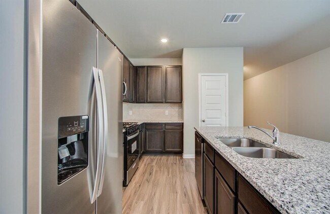 Building Photo - 5111 Shelby Katherine Dr