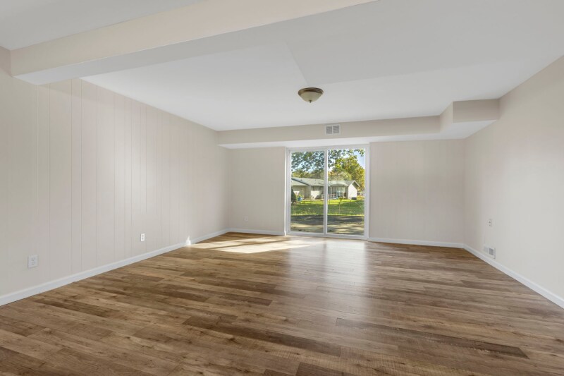 Building Photo - 2 Storkway Ct