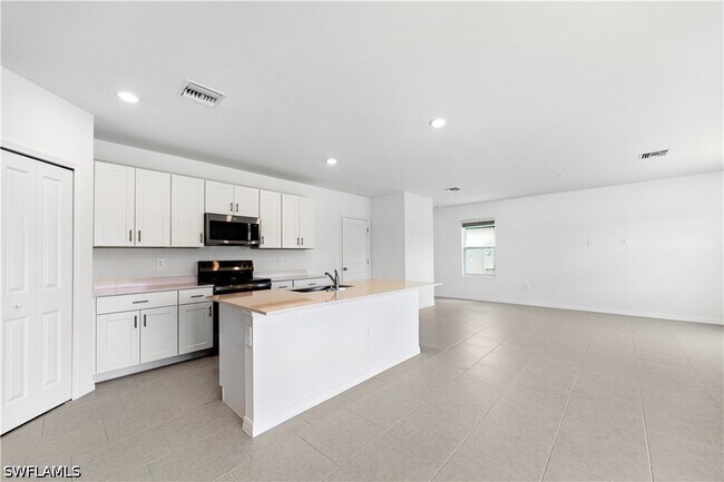 Building Photo - 4074 San Felice Ln