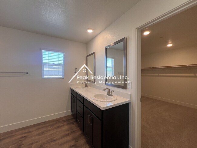 Building Photo - Brand New Sacramento 3bd/2.5ba Home With Large Loft!