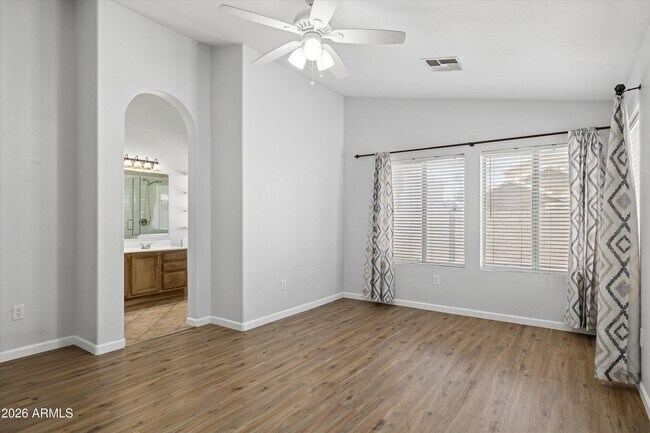 Building Photo - 7415 E Lobo Ave