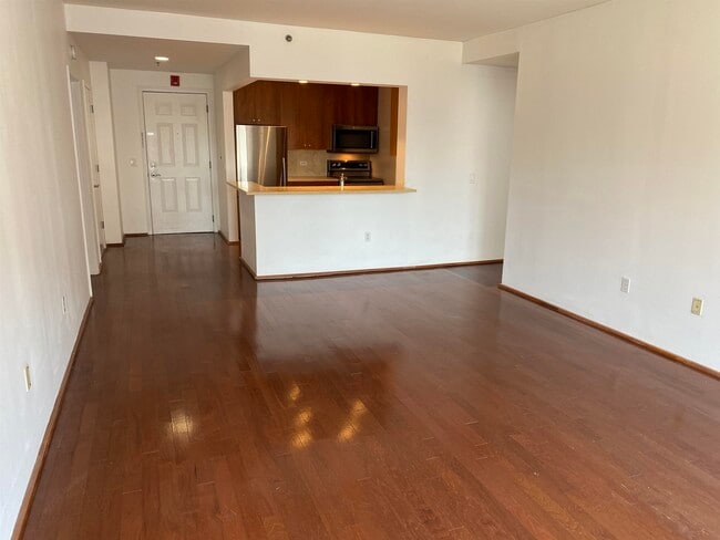 Building Photo - 2207 City Pl