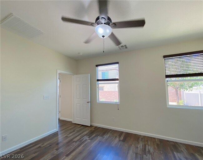 Building Photo - 1000 Aspen Cliff Dr