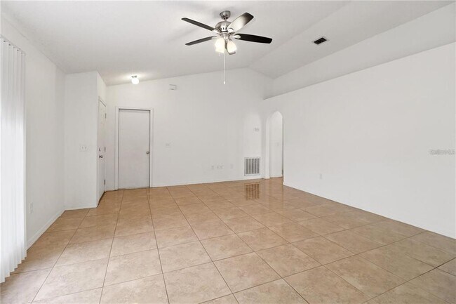 Building Photo - 10437 Opus Dr