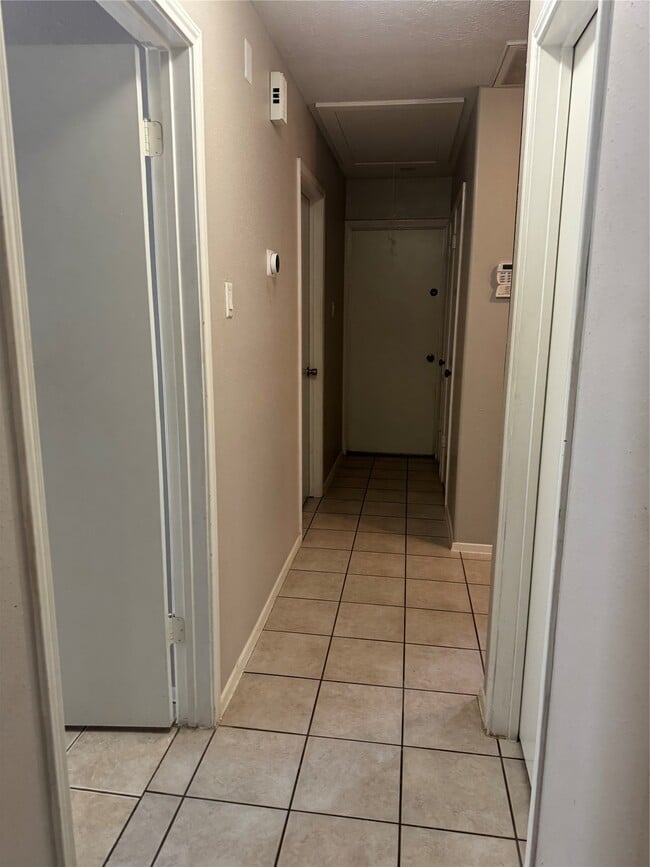 Building Photo - 2602 Grand Teton Dr