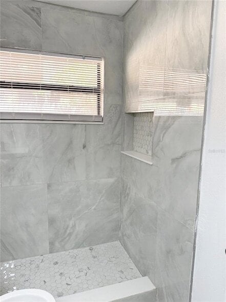 Building Photo - 3402 Bretwood Dr