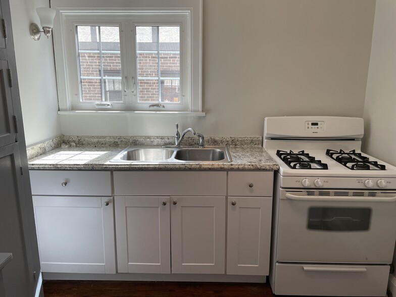 Updated kitchen with range/oven - 3514 Mooney Ave