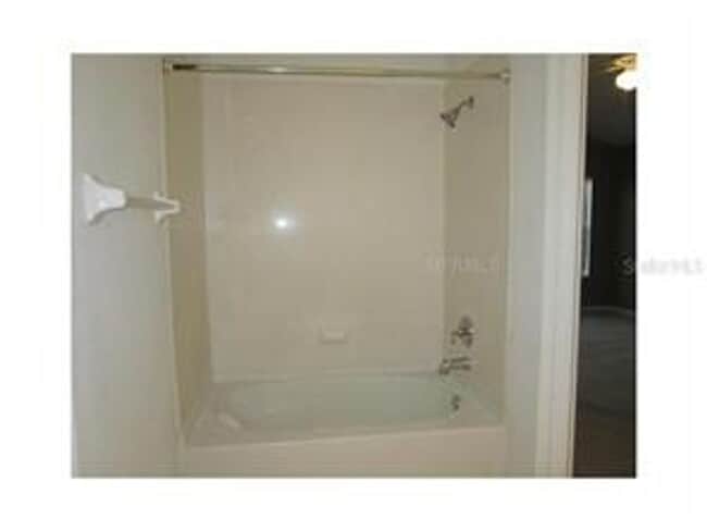 Building Photo - Regency Oaks 3BR/2.5BA Townhouse for Lease