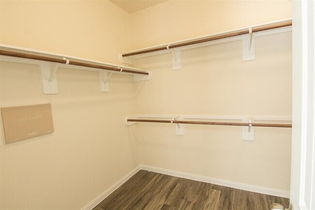 Building Photo - 29647 Clover Shore Dr