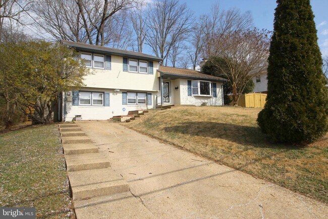 Building Photo - 5918 Atteentee Rd