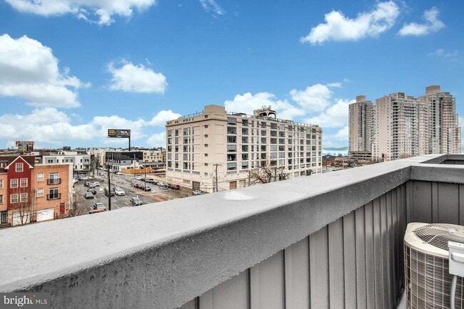 Building Photo - 113 Olive St
