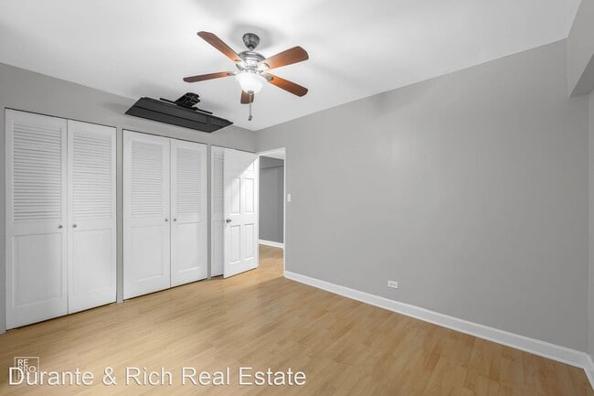 Building Photo - 1 br, 1 bath House - 4970 N Marine 630