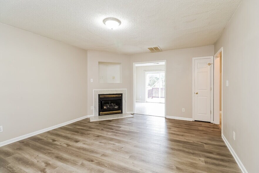 Building Photo - 9821 Andi Kathryn Ct