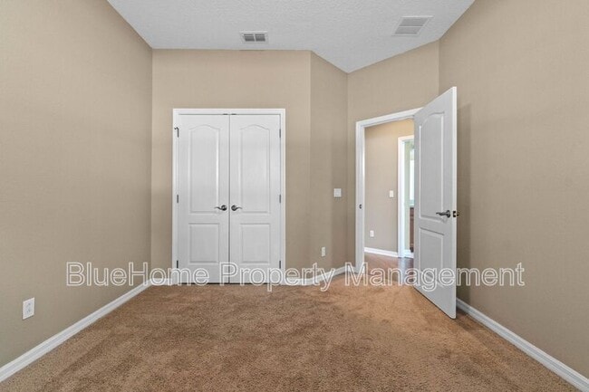 Building Photo - 13130 Penshurst Ln