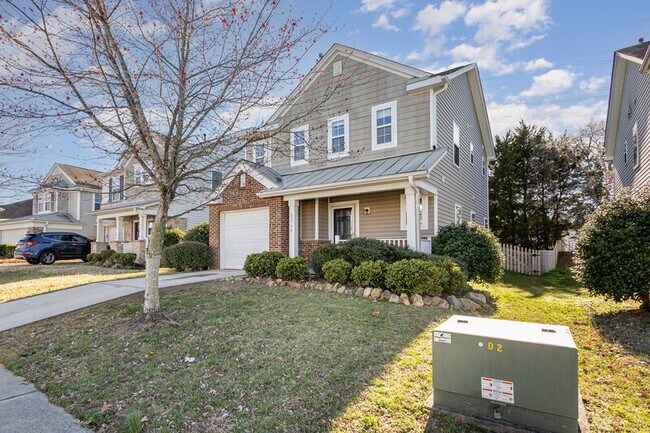 Building Photo - 13716 Riding Hill Ave