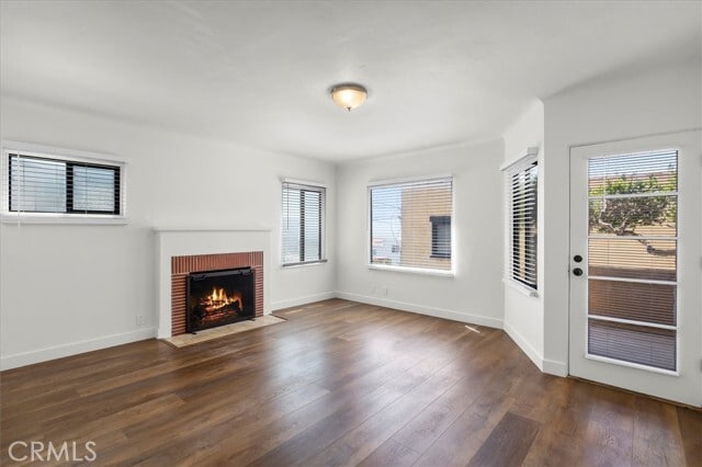 Building Photo - 309 24th St