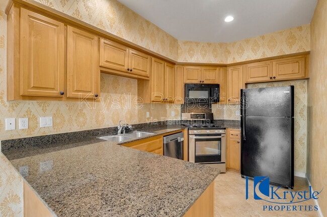 Building Photo - 664 Julmar Cir