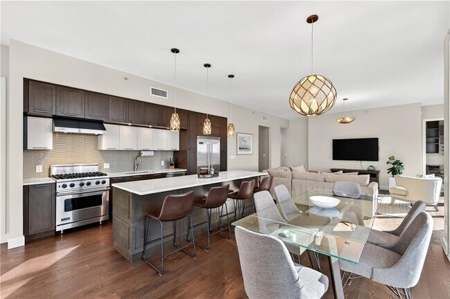 Building Photo - 1820 Peachtree St NW