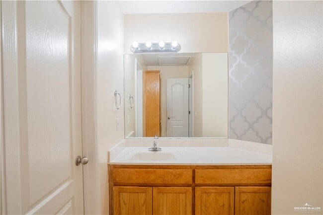 Building Photo - 22 San Gerardo St