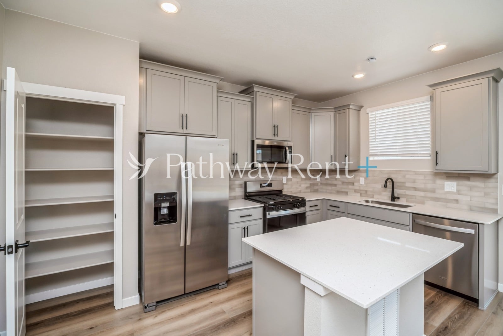 Building Photo - 9464 Yampa St