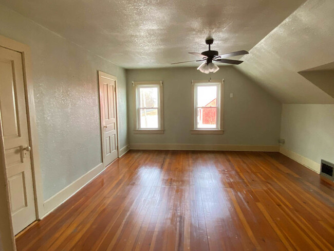 Second Floor Master Bedroom - 1137 S Union Rd