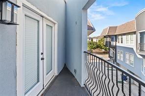 Building Photo - 2316 Stutz Dr