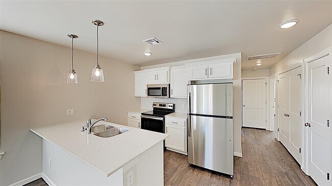 Building Photo - 5017 Avion Ct