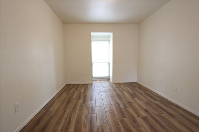Building Photo - 15911 Haven Hills Dr