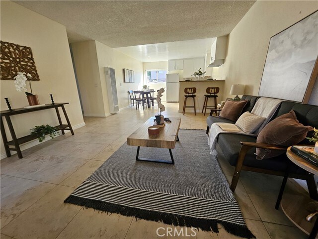 Building Photo - 1381 Burwood St