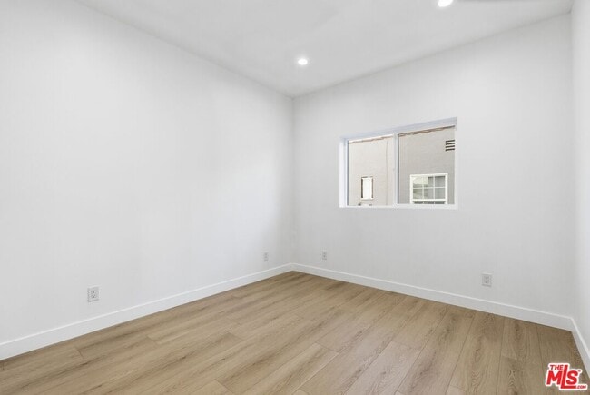 Building Photo - 2837 Redondo Blvd