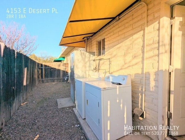 Building Photo - 4153 E Desert Pl