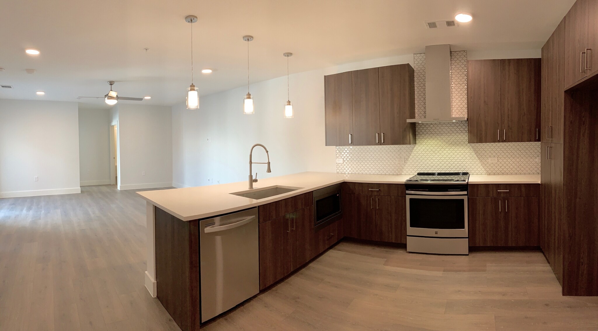 Building Photo - 2213 Poquito St