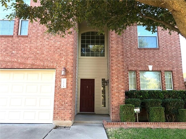 Building Photo - 20625 Farm Pond Ln