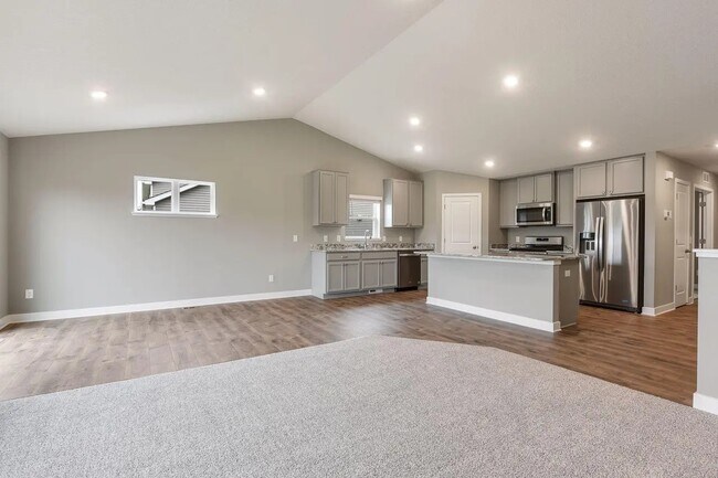 Building Photo - 20554 Glade Ave