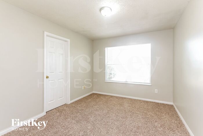 Building Photo - 3866 Planewood Dr
