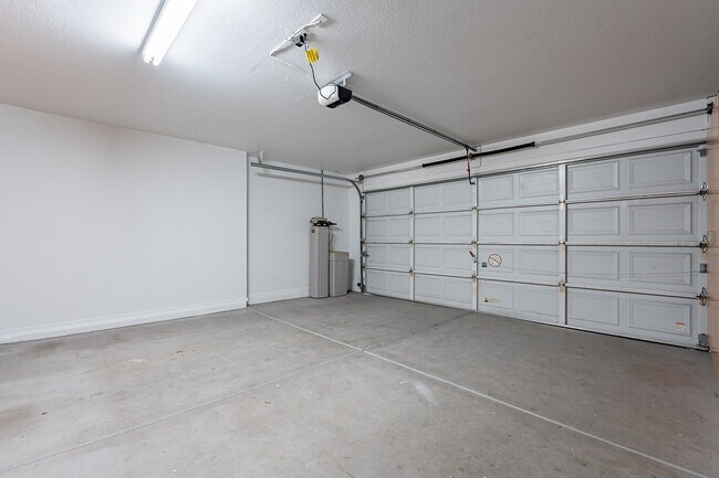 Building Photo - 2444 S Terrell