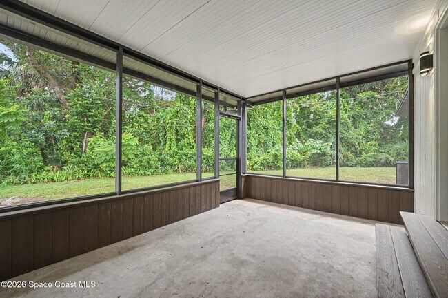 Building Photo - 1111 Brewer Ct