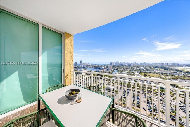 Building Photo - 1745 E Hallandale Beach Blvd