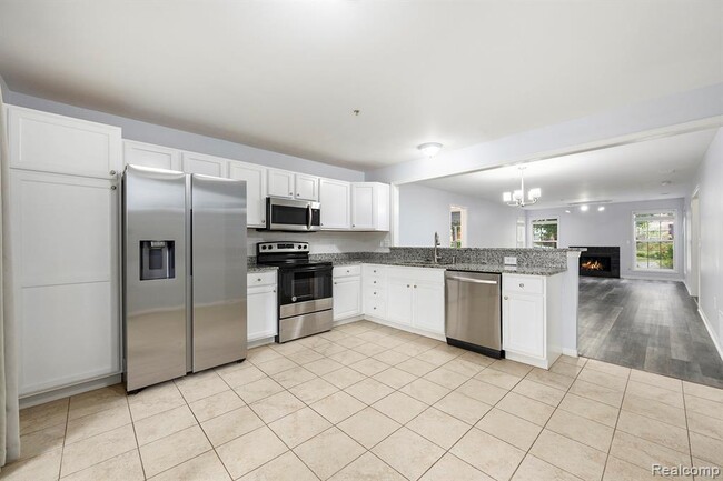 Building Photo - 28139 Carlton Way Dr